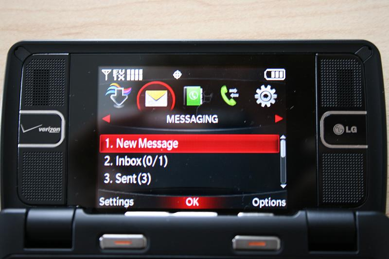 Illustration for article titled Lightning Review: LG enV2 from Verizon